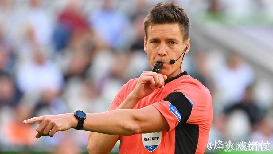 官方：德国裁判希伯特将执法欧冠第6轮毕包vs巴